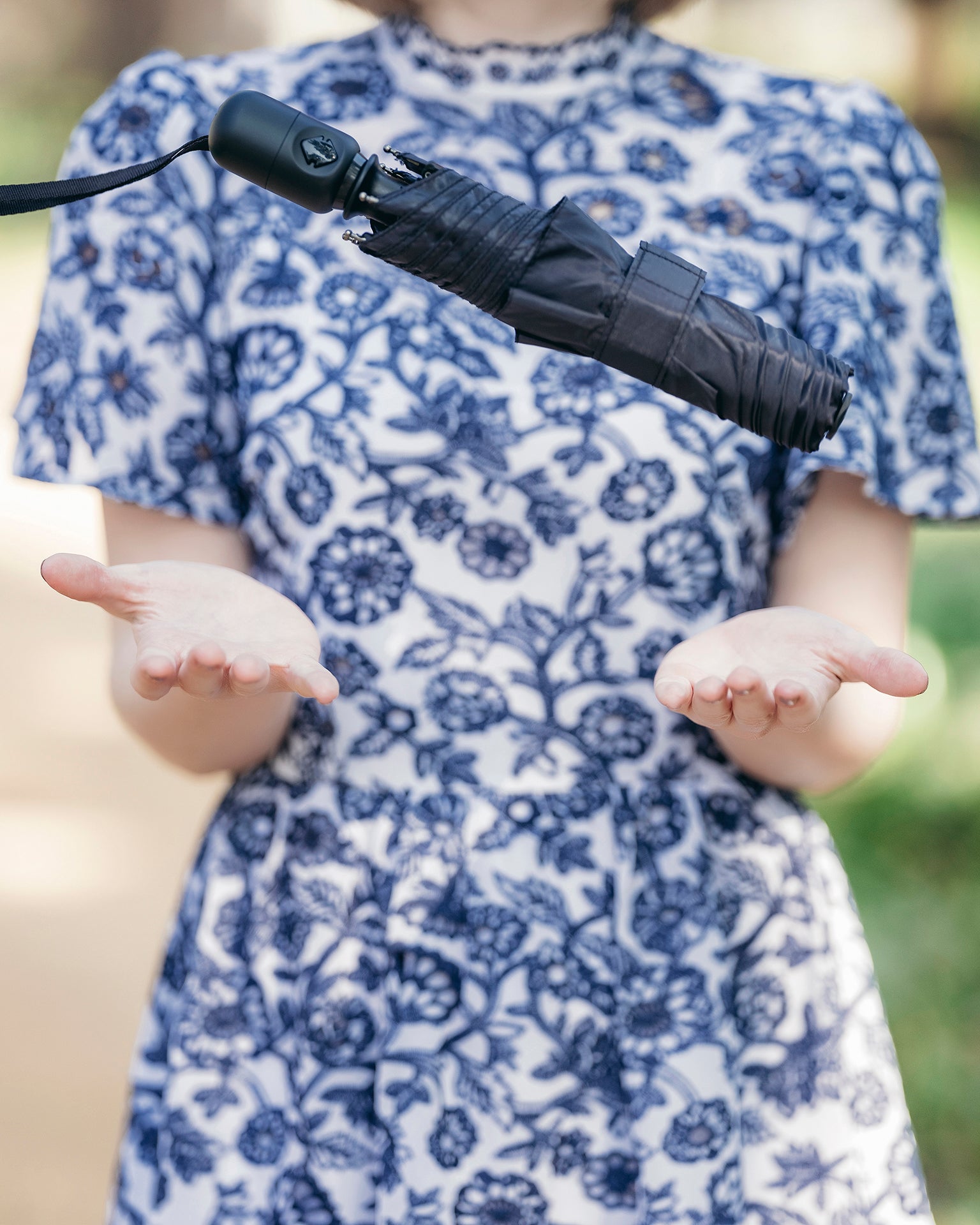 A.Brolly Tube Auto – The lightest anti-collision umbrella